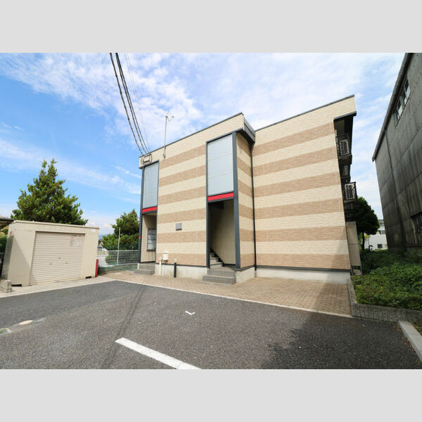 レオパレスアイビーコート8 建物画像