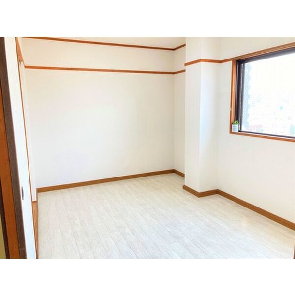 ロイヤル丸文 室内写真4
