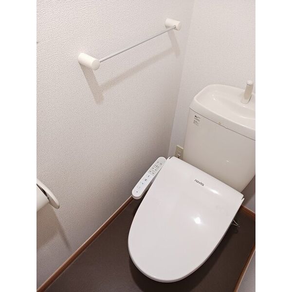 レクサスB 室内写真6