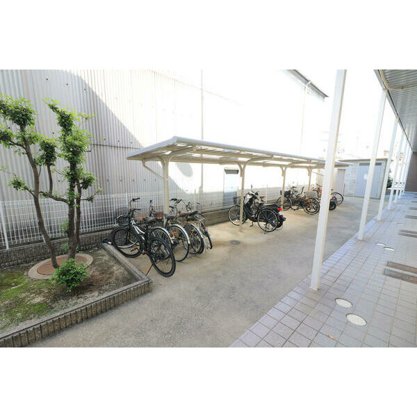 レオパレスファースト 室内写真9