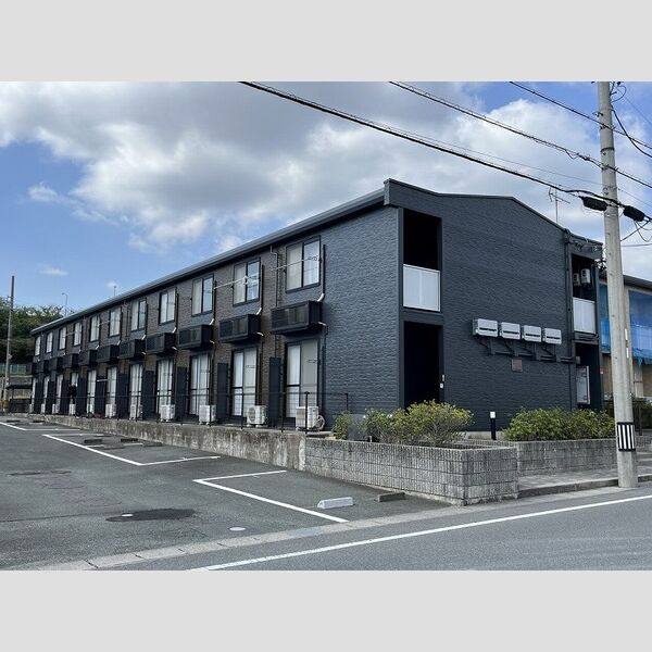 レオパレスセカンドなわて 建物画像