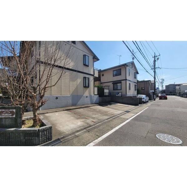 アルタ ビスタ A棟 建物画像