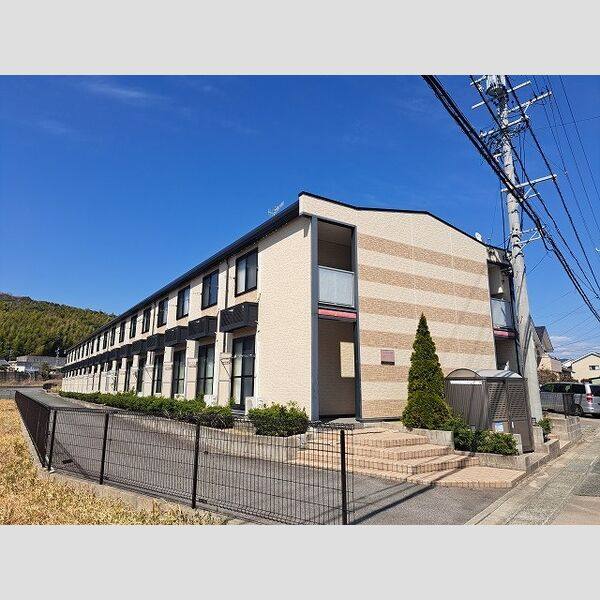 レオパレスブリエ 建物画像