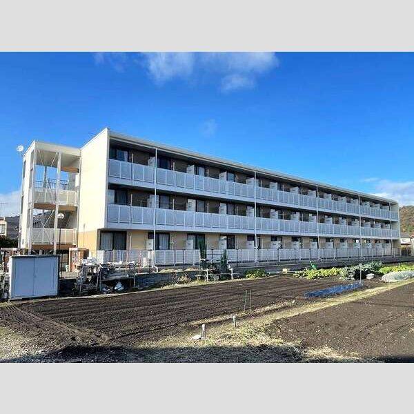 レオパレスアイリ 建物画像