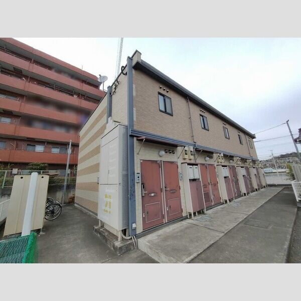 レオパレスフリューゲル 建物画像