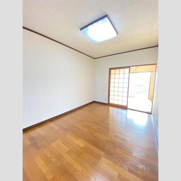 シンエイハイツ 室内写真1