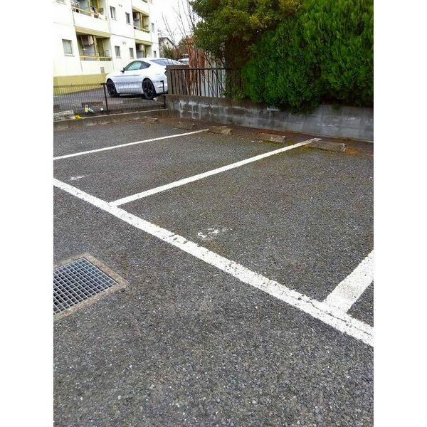 レオパレスサンフラワー 室内写真3