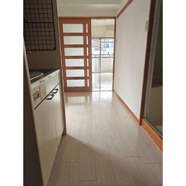 ラモヴェール白壁 室内写真1