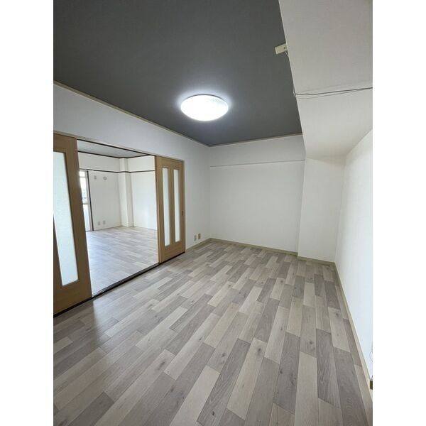 柵下マンション 室内写真1