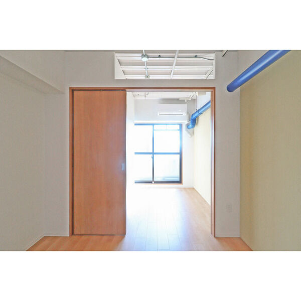 SERENiTE-04 室内写真1