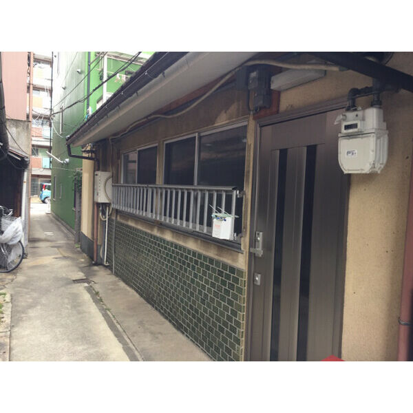 八幡町貸家