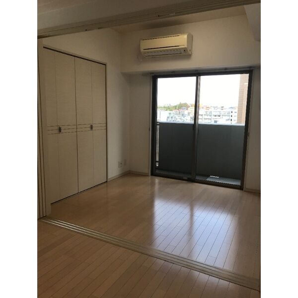 タカマツレジデンス緑地公園SOUTH 室内写真3