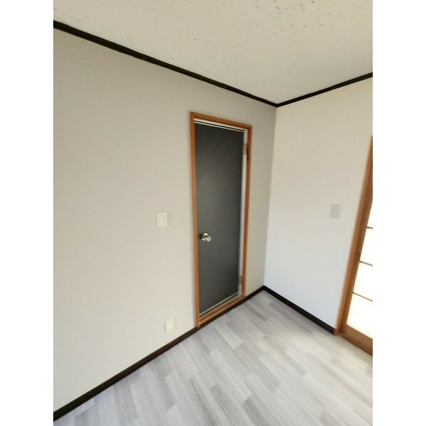 センチュリー保木間 室内写真3