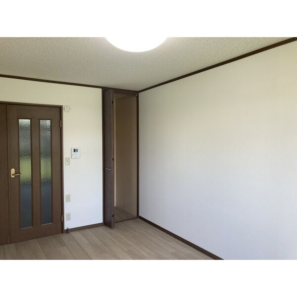 アートハイム 室内写真1