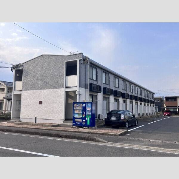 レオパレスShine 建物画像