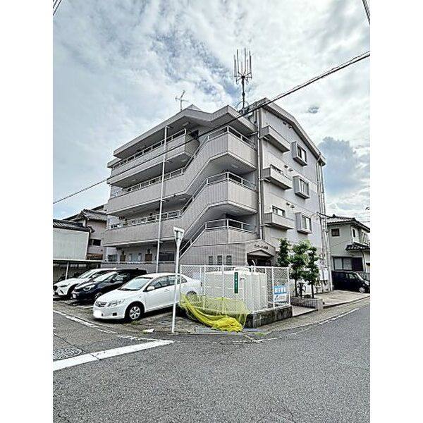 ヴイラージュ歌里 建物画像