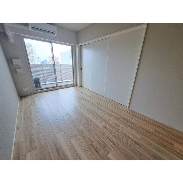 スプランディッド江坂III 室内写真1