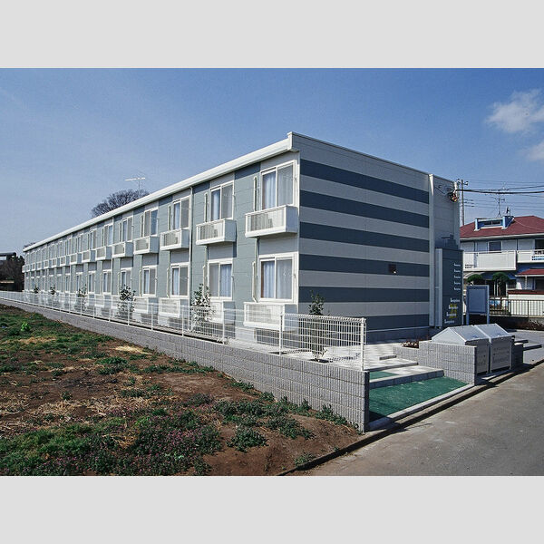 レオパレスブランフルール桜台 建物画像
