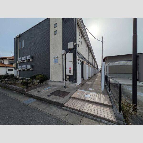 レオネクストハニカムエイト 室内写真5