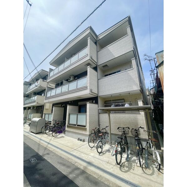 F asecia ompha 建物画像