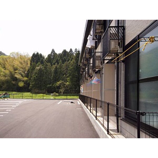 レオパレスメルシー市場 室内写真3