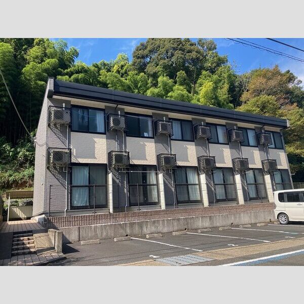 レオパレスジョーウンⅢ番館
