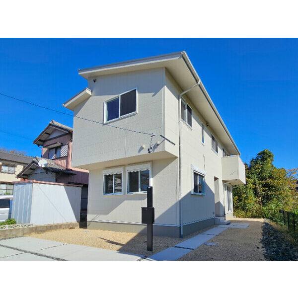 半田市苗代町2丁目戸建
