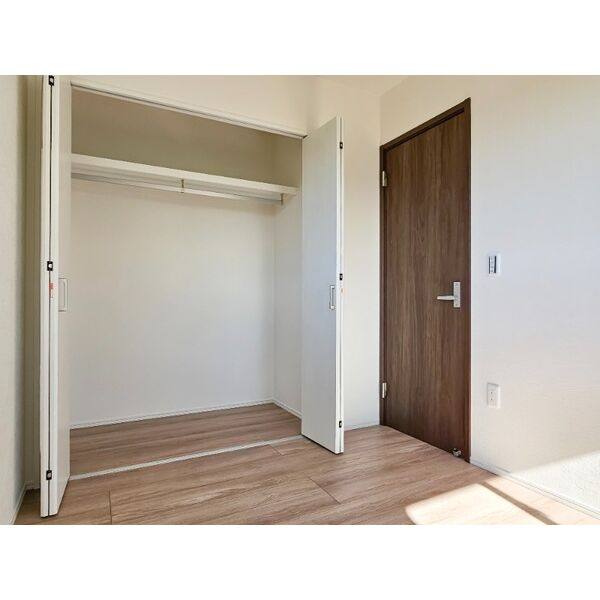 半田市苗代町2丁目戸建 室内写真6