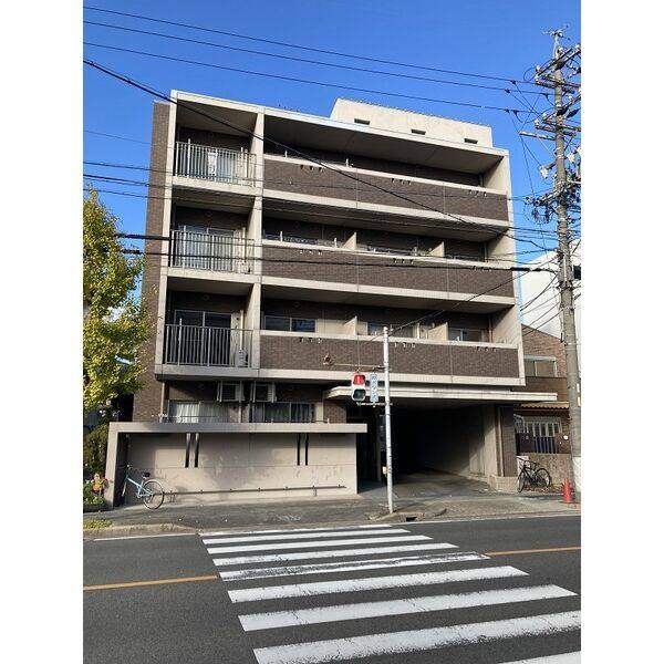 クリスタルコート 建物画像