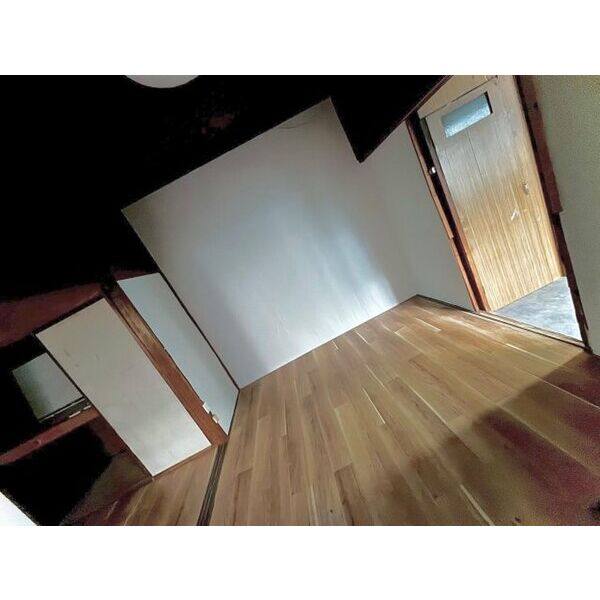 松鴻町4丁目戸建 室内写真1