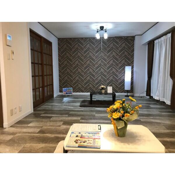 エステートEX白鳥マンション 室内写真1