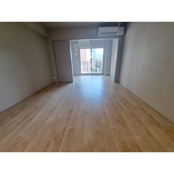 スプランディッド福島WEST 室内写真1