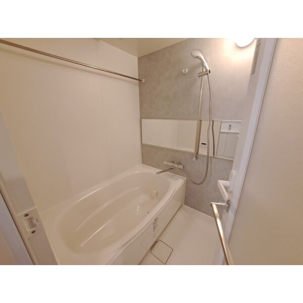 スプランディッド福島WEST 室内写真3