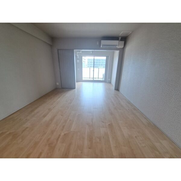 スプランディッド福島WEST 室内写真1