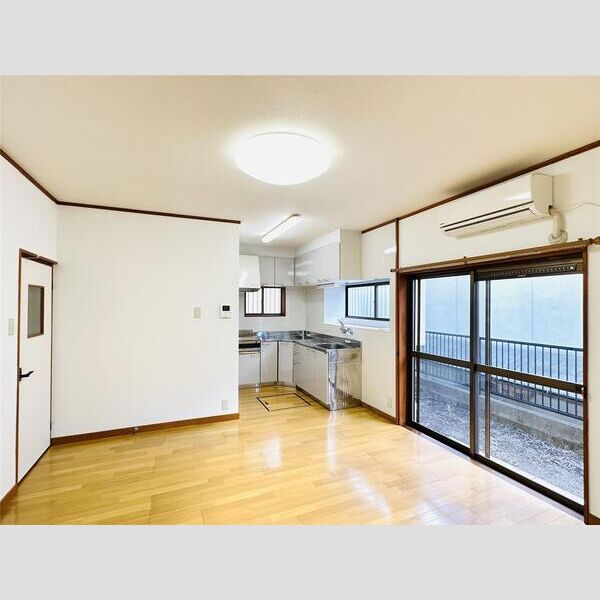香寺町戸建て 室内写真1