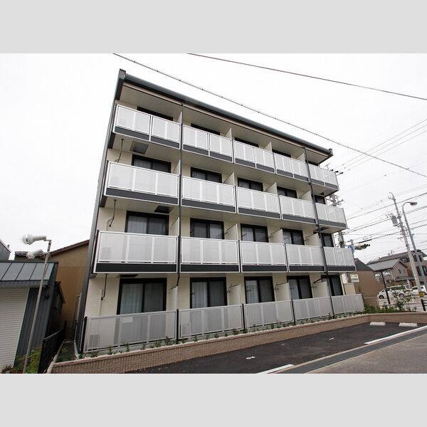 レオパレスセロームB 建物画像