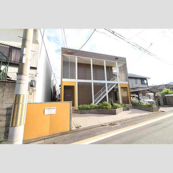 レオパレスクレスト 建物画像