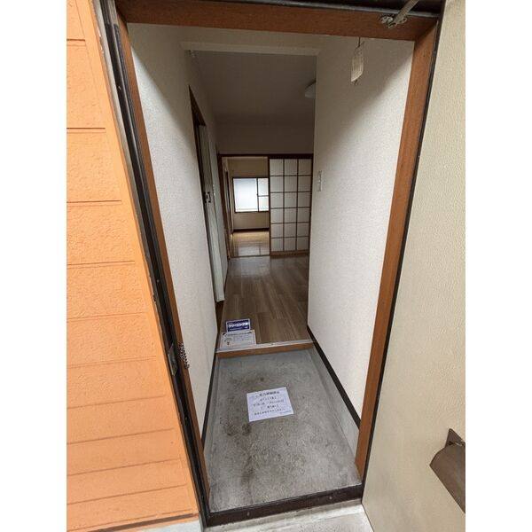 ムーニーコーノス 室内写真1