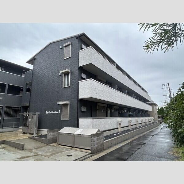 East Side Residence 2