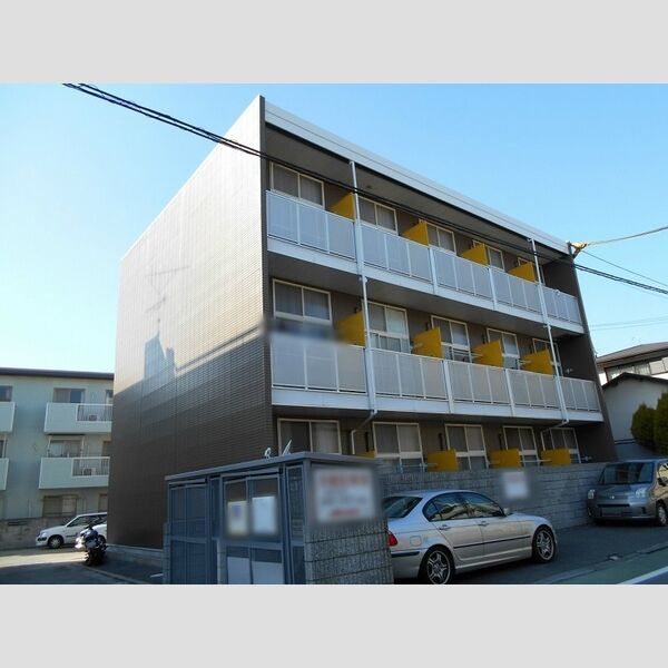 レオパレスWAKAKUSA 建物画像