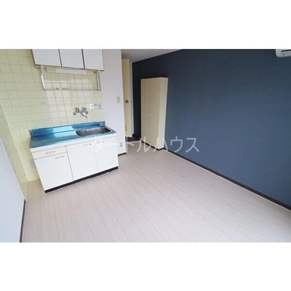 ウイングハイツ扇町 室内写真1