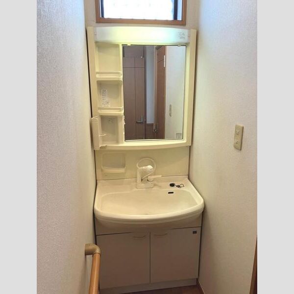 栄町戸建 室内写真9