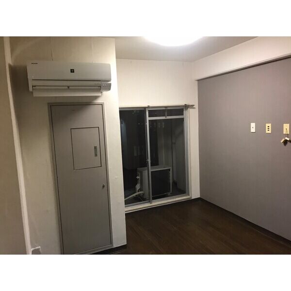 シャルマン文京千駄木 室内写真1