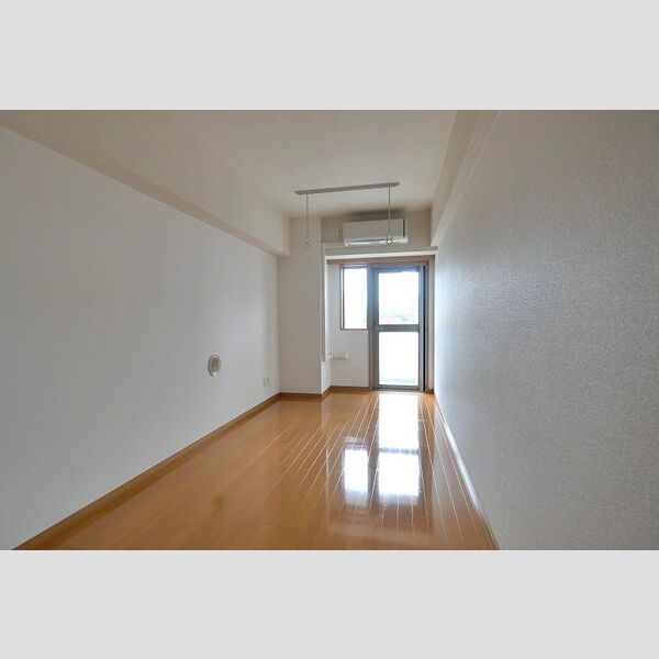 TRADIS NIPPORI S 室内写真3