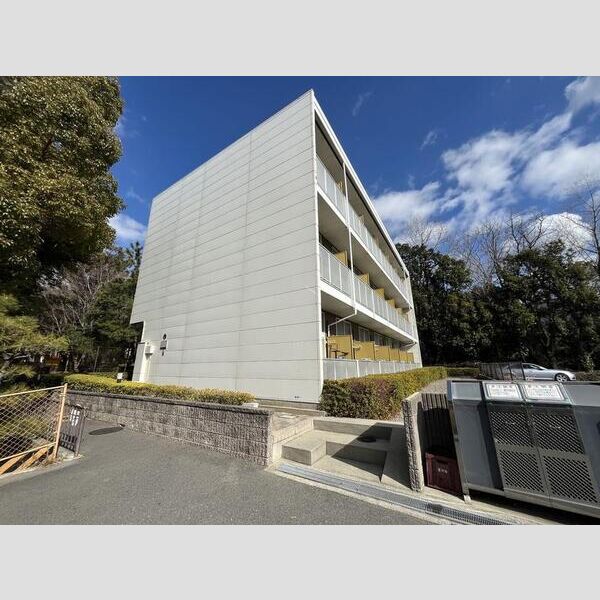 レオパレス待兼キャンパス 建物画像