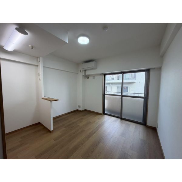 Doクレスト新大阪 室内写真1