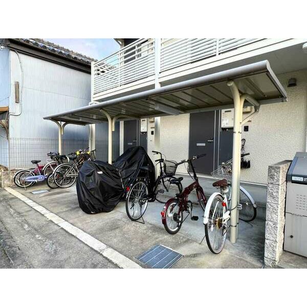 レオネクストラルーチェ 室内写真10