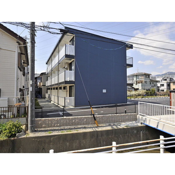 レオパレスダウンフィールド 建物画像
