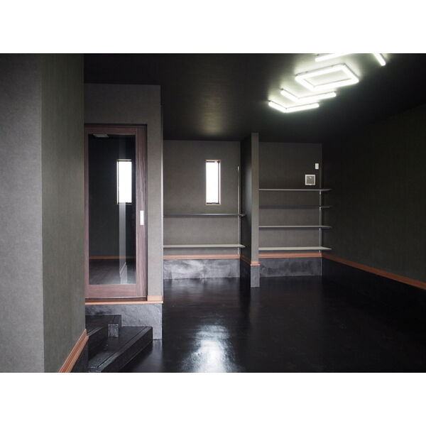 Tom’s garage 室内写真4