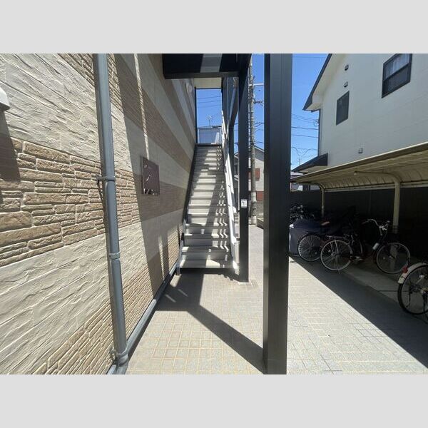 レオパレスセントラル島崎 室内写真6